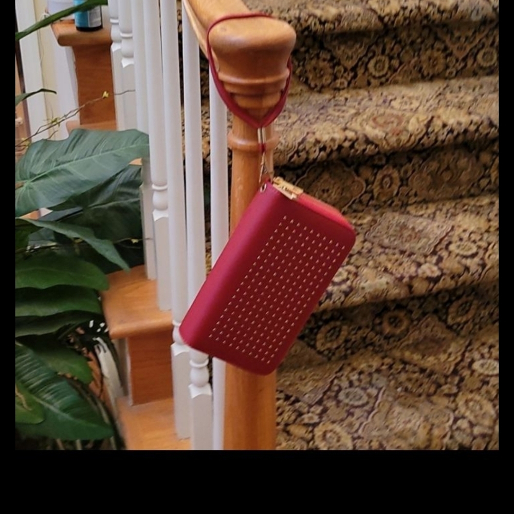 Elegant Red Studed Wrislett Women's Bag